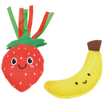 Dwa pluszowe zabawki dla zwierząt w kształcie uśmiechniętej truskawki z zielonymi i czerwonymi wstążkami oraz uśmiechniętego żółtego banana.
