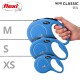 Drei blaue flexi ausziehbare Hundeleinen in den Größen XS, S und M, mit einer Hand, die die Größe M hält, beschriftet mit "NEW CLASSIC SEIL."