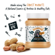 Ein Glas Bugalugs 100% natürliche Erdnussbutter für Hunde, mit einem Cartoon-Hund auf dem Etikett und Erdnüssen, das 'Vegan' und 'Hergestellt im Vereinigten Königreich' hervorhebt.