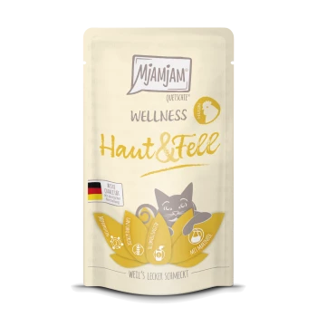 Mjamjam Wellness Haut & Fell kattenvoerzakje met een speelse katgrafiek, met tekst die kwaliteit en ingrediënten benadrukt.