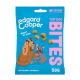 Edgard Cooper Top Dog Bites Verpackung mit einem Cartoon-Dackel und einem französischen Bulldoggen mit kleinen Hundeleckerlis, gekennzeichnet mit "Lachs und Huhn", 50g.