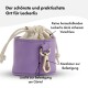 Lila Haustier-Leckerlitasche mit einem Kordelzugverschluss, mit einem Karabiner zur Befestigung und Etiketten, die ihr sicheres Design hervorheben.