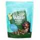 Vutter! pflanzliche Hundesnacks mit Apfel und Grünalgen, 110g, mit einem Hund, der sich auf der Verpackung die Lippen leckt.