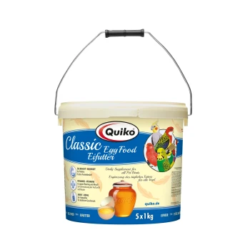 Quiko Classic Eifutter-Eimer, 5x1kg, mit bunten Vögeln auf dem Etikett, mit Text, der es als tägliches Ergänzungsfutter für Haustiervögel hervorhebt.