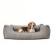Grau gestreiftes Haustierbett mit erhöhten Kanten und weichem Innenraum, mit einem kleinen Etikett mit der Aufschrift 'PAW NOW.'