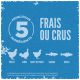 Fond bleu avec le texte blanc "5 PRINCIPAUX INGREDIENTS" et "FRAIS OU CRUS," plus des silhouettes de poulet, dinde, hareng et merlu.