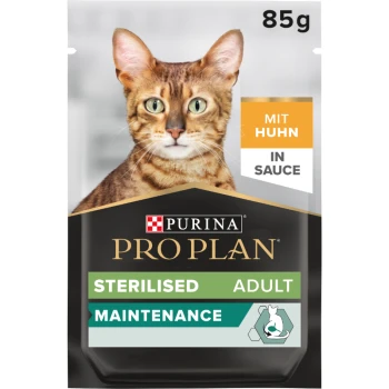 Purina Pro Plan Katzenfutterbeutel mit einem Nahaufnahme eines Bengal-Katzes, beschriftet mit "Sterilised Adult Maintenance" und "Mit Huhn in Sauce."