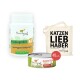 Eine Flasche "Nierenkraft Pulver" Katzenzusatz, eine Dose "INSEKTEN" Katzenfutter und eine Tragetasche mit "KATZEN LIEB HABER" darauf.
