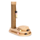 Katzenkratzbaum mit einer Basis aus Naturholz, einem mit Sisal umwickelten Pfosten und bunten Holzperlen zum Spielen.