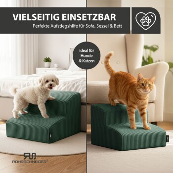 Grüne Haustierstufen mit kleinem weißen Hund und orange getigertem Kater; sichtbarer Text: VIELSEITIG EINSETZBAR, ideal für Hunde & Katzen
