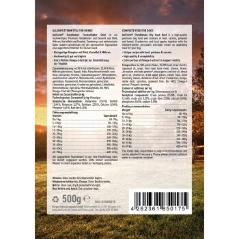 Verpackung von Trockenfutter für Hunde mit einem Rindfleischrezept mit Kartoffeln und Karotten, Nährwertinformationen, Fütterungsempfehlungen und Zutatenliste.