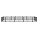 Schwarzes Metall-Haustier-Spielgehege mit mehreren Paneelen und einem Tor, entworfen für die Sicherheit und den Schutz von Haustieren.