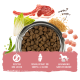 Schüssel mit Trockenfutter umgeben von Lamm, Gemüse, Getreide und Text, der weizenfreie Rezeptur, Gelenkunterstützung und ausgewogene Ernährung hervorhebt.