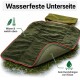 Olivgrüne Haustiertragetasche mit Reißverschluss, verstellbarem Gurt und rotem Zierstreifen.