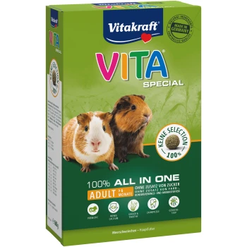 Vitakraft VITA Special Meerschweinchenfutterverpackung mit zwei Meerschweinchen auf der Vorderseite, beschriftet mit '100% ALL IN ONE' und 'ADULT >6 MONATE.'