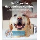 Ein glücklicher Hund wird mit spritzendem Wasser gebadet. Text: "Schützen Sie die Haut Ihres Hundes. Wählen Sie Shampoos mit einem pH-Wert über 7,0 für gesunde Haut."
