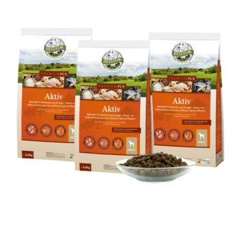 Drei Säcke BELLIOR Premium Pur Hundefutter, gekennzeichnet mit 'Aktiv' (je 2,5 kg) mit einer Schüssel Trockenfutter davor, mit ernährungsphysiologischen Vorteilen.