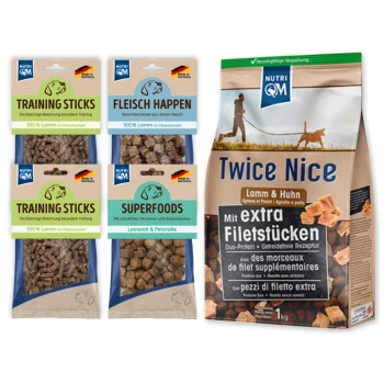 Bild von verschiedenen Haustierleckereien von NutriQM, einschließlich "Training Sticks," "Fleisch Happen," "Superfoods" und "Twice Nice" mit Lamm und Hähnchen.