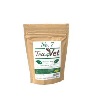 Braune Papiertüte mit der Aufschrift "No. 7 Tea4Vet" für Blasen- und Nierengesundheit, mit grünen Blattgrafiken und deutschem Text.