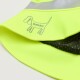 Ein leuchtend gelber reflektierender Hundehut mit einer grauen Umrisslinie eines Hundes und dem Text "Barkalot" auf dem Rand.