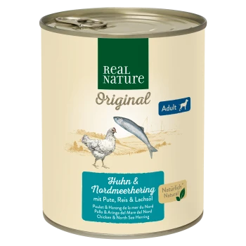 Dosenfutter für Hunde mit der Bezeichnung "Real Nature Original" mit Huhn und Nordseehering, mit Zutaten in Deutsch und Englisch.