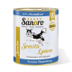 Dose Sanoro Hundefutter mit der Aufschrift 'Sensitiv Lamm' mit 30% Muskelfleisch, mit einer schwarz-weißen Hundillustration und Text über die Zutaten.