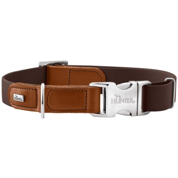 Braunes Lederhalsband mit silberner Metallschnalle, eingraviert „HUNTER“, und verstellbarem dunkelbraunem Riemen.