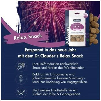 Dr. Clauder's Relax Snack Verpackung mit beruhigenden Haustierleckereien, Feuerwerks-Hintergrund und Text zu stressreduzierenden Zutaten wie Lactium® und Baldrian.