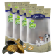 Vier Lyra Pet Beutel mit Hundekausticks 'Lyra Nature Power', mit Hundebildern, goldenem 15-Jahres-Siegel und aufgeschnittenen, gefüllten Kauknochenstücken.