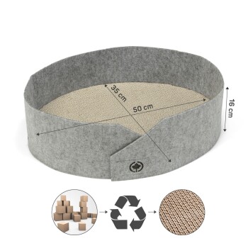 Graues Filzhaustierbett mit einem gewellten Kartonboden, mit einem Durchmesser von 50 cm und einer Höhe von 16 cm, mit Recycling-Symbolen.