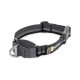 Ein grauer Hundehalsband mit reflektierenden Streifen und einem Metall-D-Ring, mit einem 'RUFFWEAR'-Logopatch.