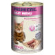 Une boîte de nourriture pour chats Premiere Meat Menu avec un chat Bengal sur l'étiquette. Le texte met en avant '100% viande fraîche' et 'formule sans céréales.'