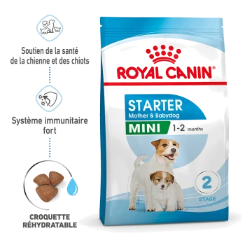 Sac de nourriture pour chiens Royal Canin Starter Mother & Babydog Mini avec deux petits chiens, mettant l'accent sur le soutien à la santé et la force immunitaire.