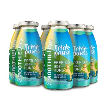 Sechs "Smoothie Dog" Trinkflaschen für Hunde, beschriftet "Trinkpause" und "Erfrischt jeden Hund," die Ente, Obst und Gemüse zeigen.