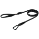Schwarze Hundeleine aus strapazierfähigem Seil mit einem gepolsterten Griff und einem Metallkarabinerclip an einem Ende.