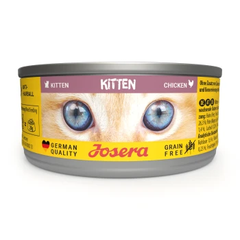 Nassfutter Katze, Kitten, Huhn 12x85 g Eine Dose Josera Kittenfutter mit einer Nahaufnahme der blauen Augen eines Kätzchens, beschriftet mit "Kitten Chicken" und den Texten "Grain Free" und "German Quality".