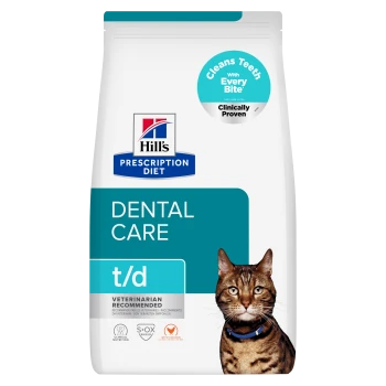 Sac Hill's Prescription Diet t/d Dental Care pour chat avec un chat tigré ; l'étiquette indique « Nettoie les dents à chaque bouchée ».