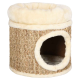 Ein gemütliches, rundes Katzenbett aus geflochtenem Stroh mit einer weichen, cremefarbenen Fleece-Auskleidung und einem runden Eingang.