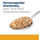 Ein Löffel mit texturiertem Haustierfutter mit kleinen Stückchen, neben dem Text "Hervorragender Geschmack, dem Tiere nicht widerstehen können."