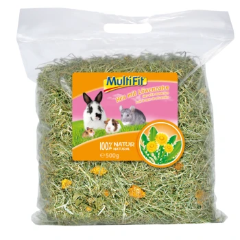 Klare Plastiktüte mit 500 g Heu mit Löwenzahn, beschriftet "Multifit," mit Bildern von einem Kaninchen, Meerschweinchen und Chinchilla.
