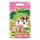 MultiFit Nature Snacks für kleine Haustiere, mit Meerschweinchen, einem Kaninchen und einem Hamster auf der Verpackung, mit sichtbaren Bananenscheiben.
