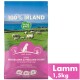 Hundefuttertasche mit einer malerischen irischen Landschaft mit Schafen, gekennzeichnet mit "100% Irland" und "Lamm 1,5kg," die Lamm- und Hühnerzutaten hervorhebt.