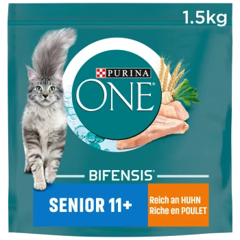 Nourriture pour chats Purina ONE Bifensis pour chats seniors 11+, sac de 1,5 kg, présentant un chat gris duveteux et des images de poulet et de céréales.
