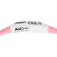 Close-up van een roze huisdierhalsband met een witte verstelbare gesp met het label 'AniOne Wild variëteit' en een knop voor aanpassing.