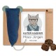 Katzenspielzeug-Set in Schachtel: Denim-Knochen mit Seil, Matatabi-Stücke, Etikett mit Katzenillustration und Schriftzug 'KATER KASIMIR Maus-Jürgen MATATABI'.