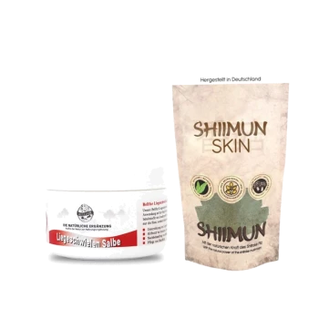 Bild von zwei Haustierpflegeprodukten: einem weißen Glas mit der Aufschrift 'Bellfor Liegeschwielen Salbe' und einem Beutel mit der Aufschrift 'SHIIMUN SKIN', die natürliche Inhaltsstoffe enthalten.