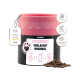 Weiche und leckere Trainingssnacks für Katzen, mit Huhn und Lachs, in einem pinken und schwarzen Behälter mit Pfotenabdruckdesign.