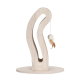 Jouet en bois stylé pour chats avec un design courbé, comportant une balle suspendue et une plume, étiqueté "catit" à la base.