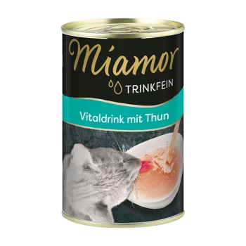 Miamor Trinkfein Vitaldrink mit Thun, mettant en scène un chat léchant un bol de liquide rose, avec un design de canette élégant.