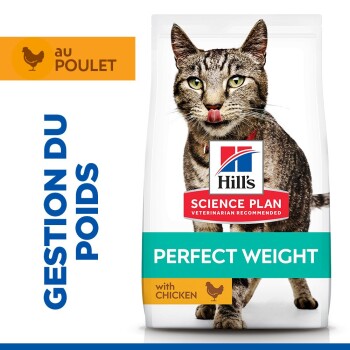 Nourriture pour chat Hill's Science Plan Perfect Weight au poulet, avec un chat tigré et les textes « Gestion du Poids » et « au Poulet ».